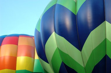 Renkli sıcak hava balonları