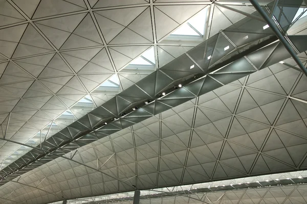 Intérieur de l'aéroport international moderne — Photo