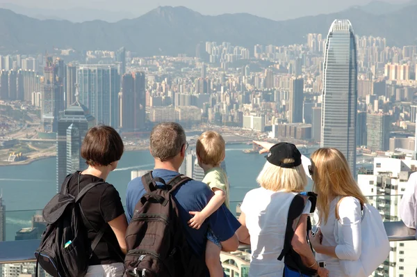 stock image Famly sightseeing the Hong Kong skyline