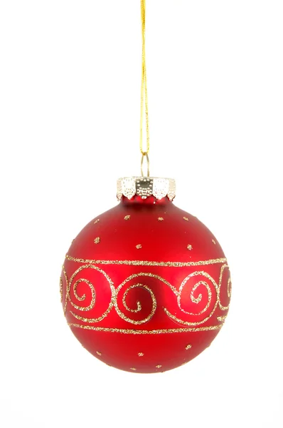 Bola de Natal vermelho pendurado — Fotografia de Stock