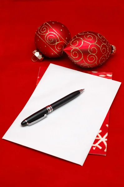 Пустой рождественский конверт — стоковое фото