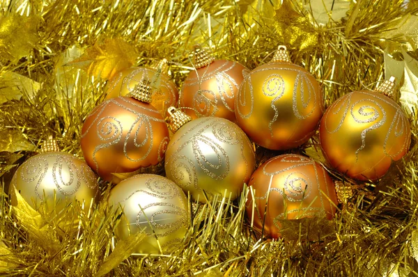 Palle di Natale d'oro — Foto Stock