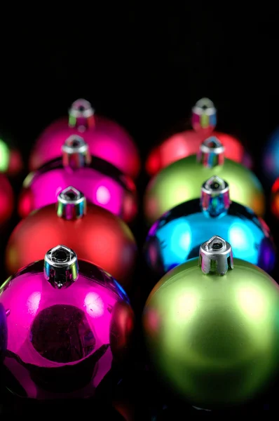 Multi kleur kerstballen — Stockfoto