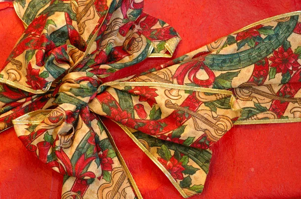Різдвяний подарунковий стрічковий лук — стокове фото