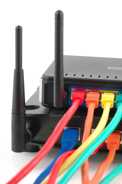 Kabels aangesloten routers — Stockfoto