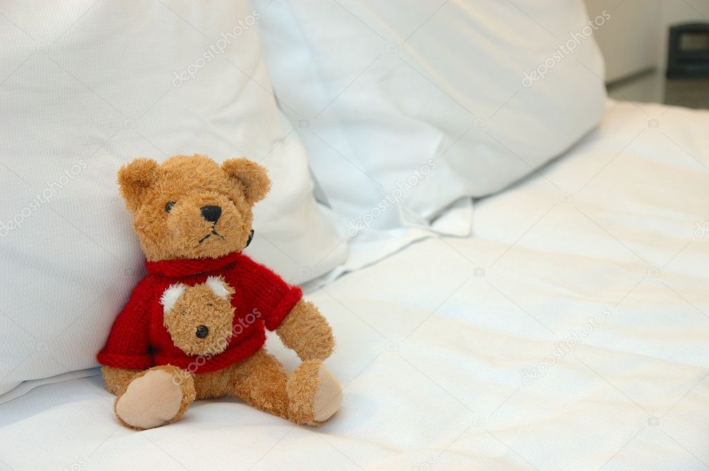 teddy in bed