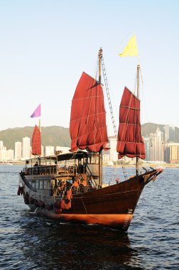 Chinese sailing ship clipart