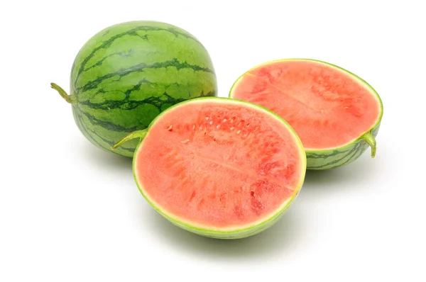 Halbierte Wassermelone — Stockfoto