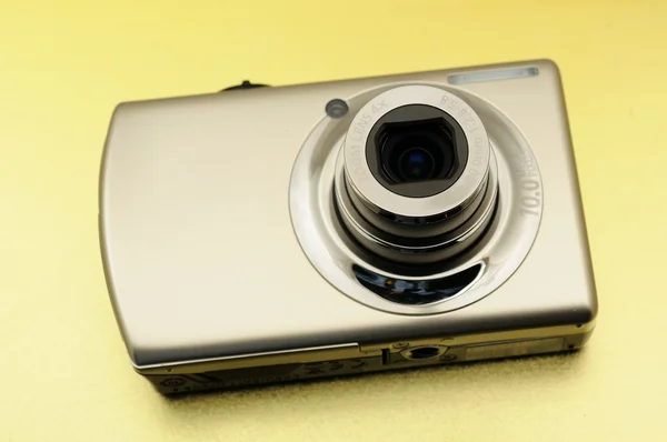 Câmera digital compacta — Fotografia de Stock