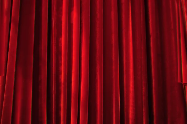 Teatro palcoscenico tende rosse — Foto Stock