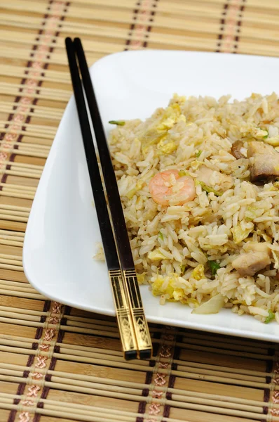 Deska smažená rýže — Stock fotografie