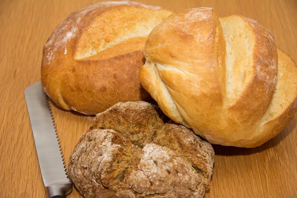 Handwerkliches Brot Stockfoto