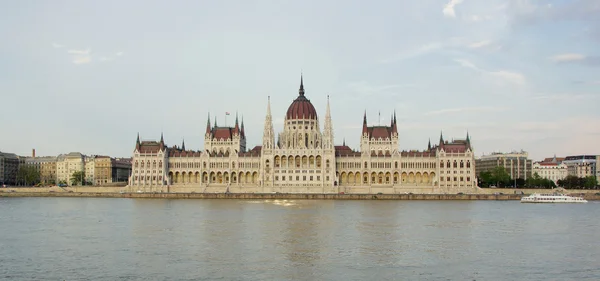 Parlementsgebouw van Boedapest — Stockfoto