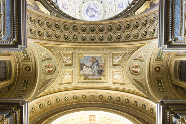 聖シュテファン大聖堂、イエスのフレスコ画 — ストック写真