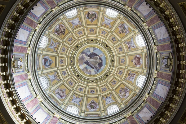 Bazilika svatého Štěpána, centrální kupole closeup — Stock fotografie