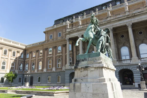 Königspalast in Budapest — Stockfoto