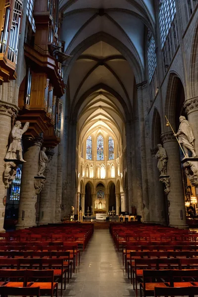 Intérieur de la cathédrale St. Michael et St. Gudula, Bruxelles — Photo