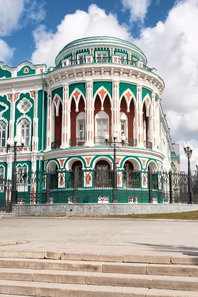 Unionshuset (Sevastianovs palass), Jekaterinburg – stockfoto