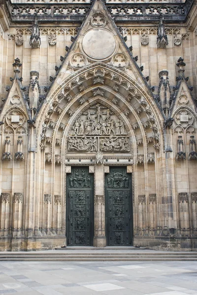 Entrance to Saint Vitus Cathedral — Stock Photo, Image