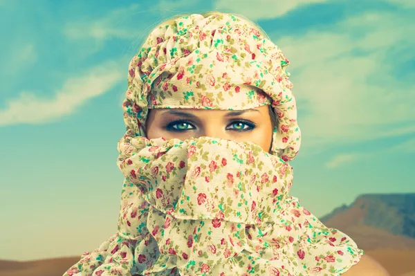 Modische Damen - Beduinen — Stockfoto