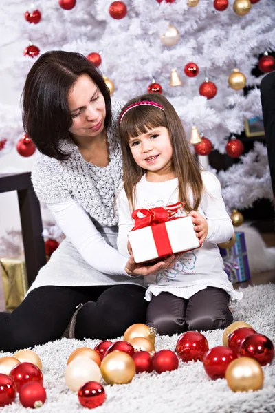 Xmas menina — Fotografia de Stock