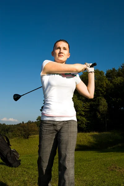 Golf spielen — Stockfoto