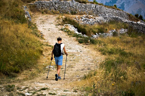 Wandelen naar de piek — Stockfoto