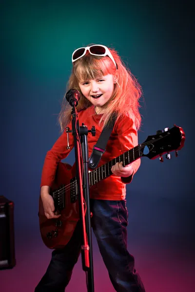 Rock and roll dziewczyna — Zdjęcie stockowe