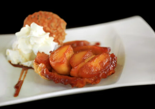 Jablečný koláč "tatin" styl — Stock fotografie