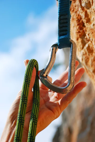 A climbers rope and quick-draws — Stock Photo, Image
