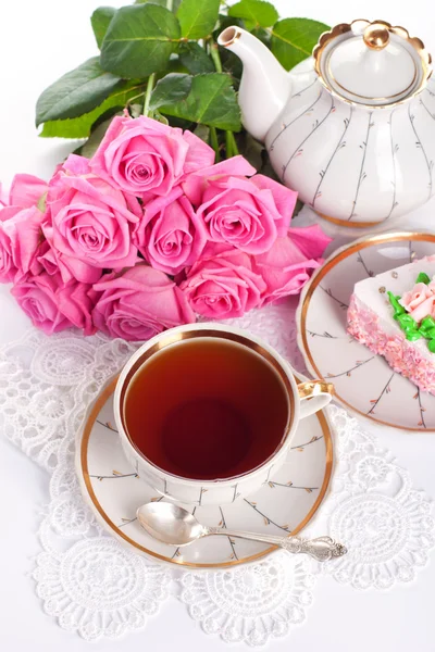Fabricación de té y rosas — Foto de Stock