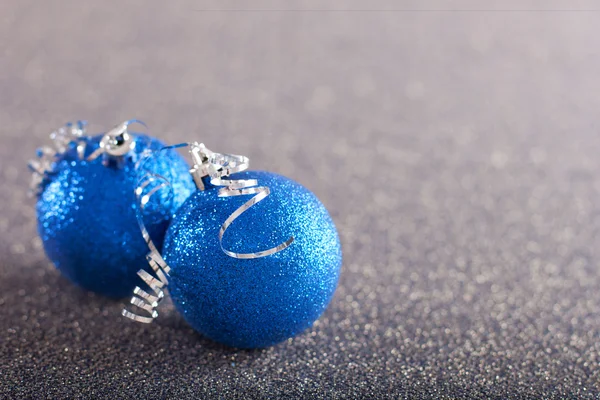 Blauwe kerstballen Stockfoto