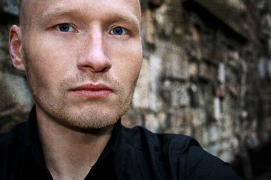 genç adam, kendi kendine portre