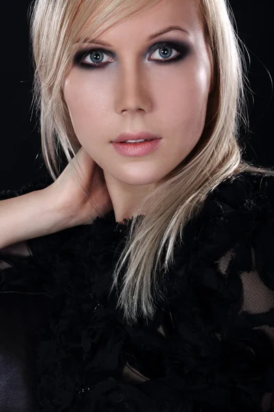 Divat fotó gyönyörű nő gyönyörű haj — Stock Fotó
