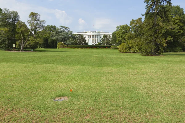 Bílý dům přední trávník — Stock fotografie