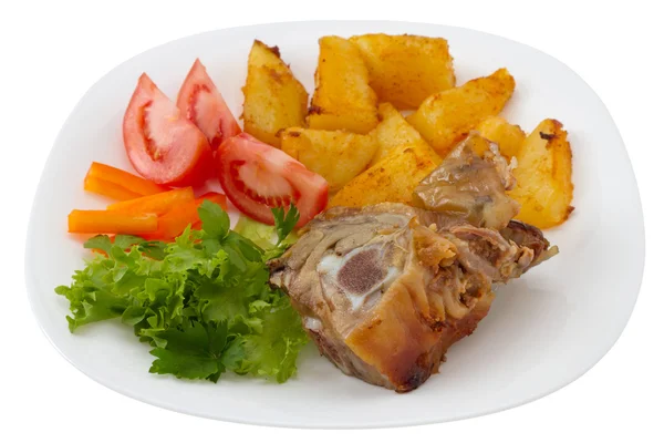 Carne di maiale con patate e insalata — Foto Stock