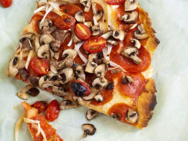 Pizza.