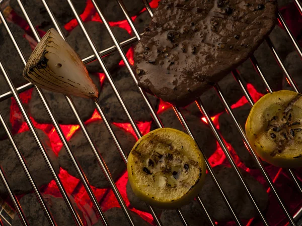 Barbecueën — Stockfoto