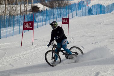 Teva ikili slalom Bisiklet