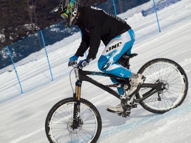 Teva ikili slalom Bisiklet