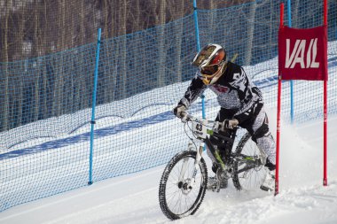 Teva ikili slalom Bisiklet