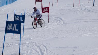 Teva ikili slalom Bisiklet