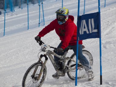 Teva ikili slalom Bisiklet