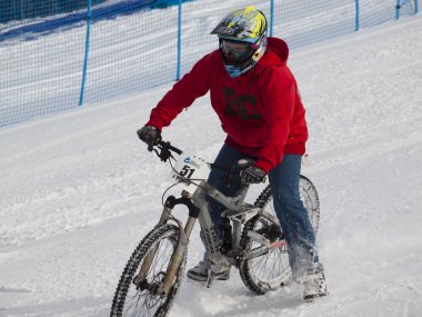 Teva ikili slalom Bisiklet