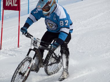 Teva ikili slalom Bisiklet