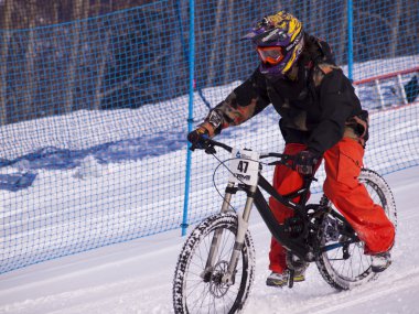 Teva ikili slalom Bisiklet