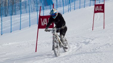 Teva ikili slalom Bisiklet