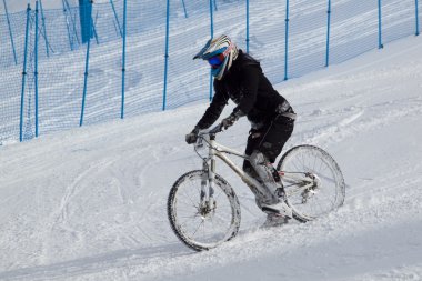 Teva ikili slalom Bisiklet