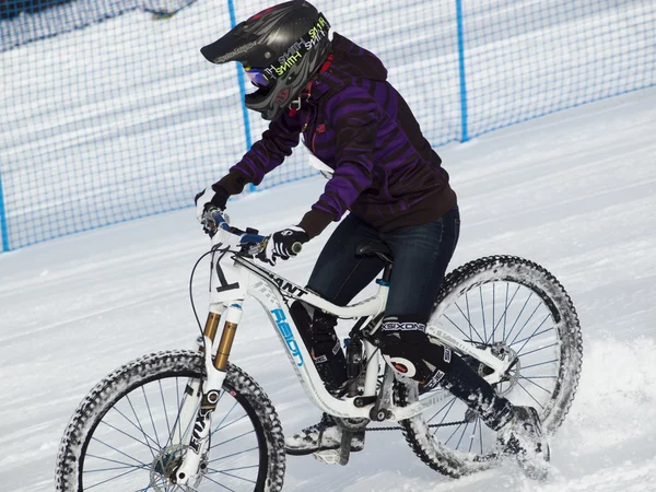 Bicicleta slalom dupla teva — Fotografia de Stock