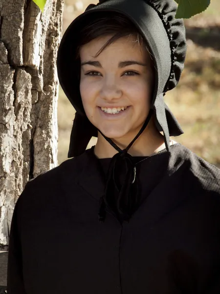 Amish κορίτσι — Φωτογραφία Αρχείου